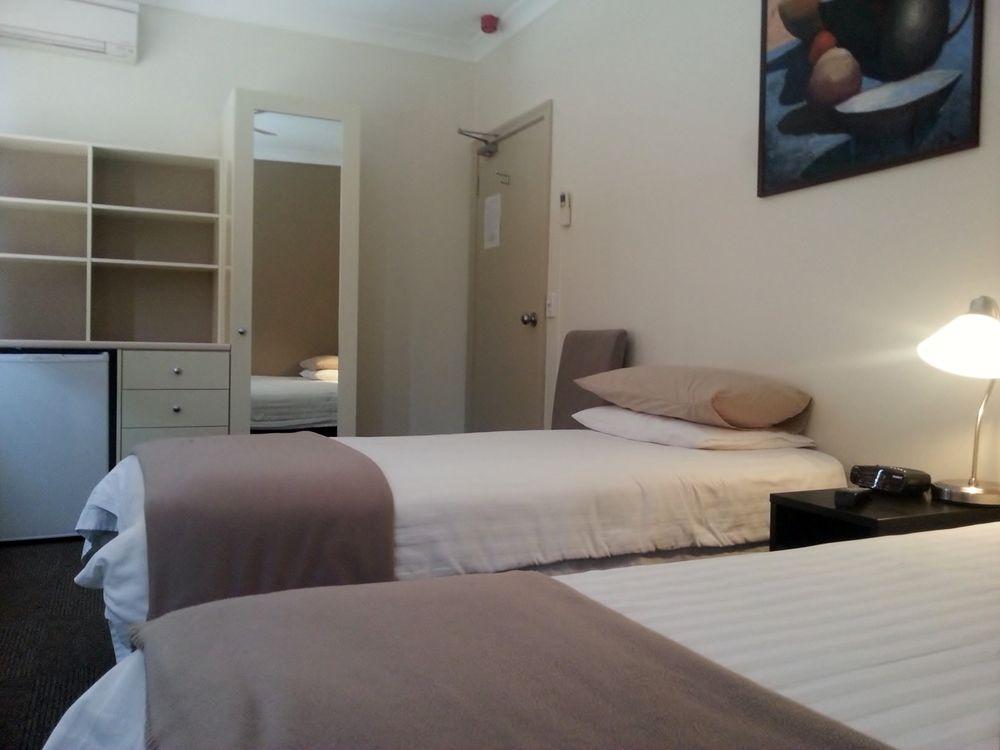Hotel Ashfield Manor Sydney Extérieur photo