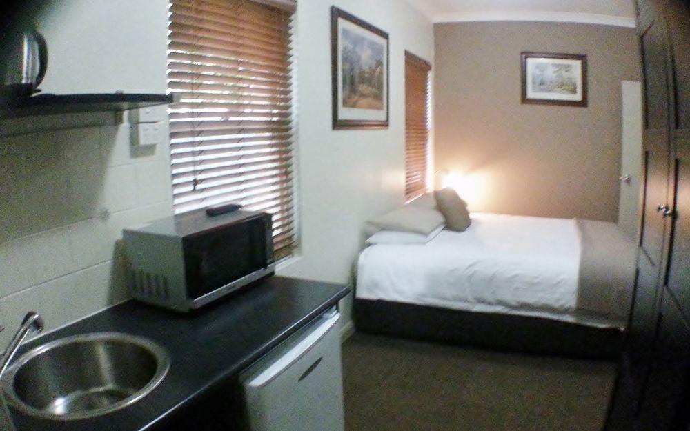 Hotel Ashfield Manor Sydney Extérieur photo