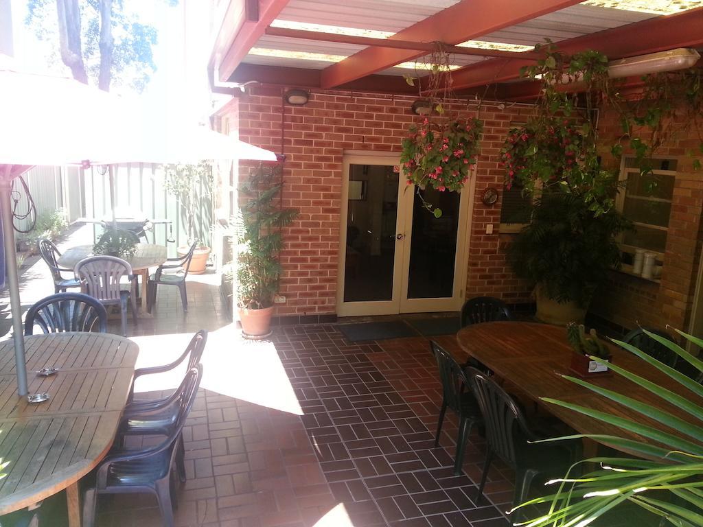 Hotel Ashfield Manor Sydney Extérieur photo