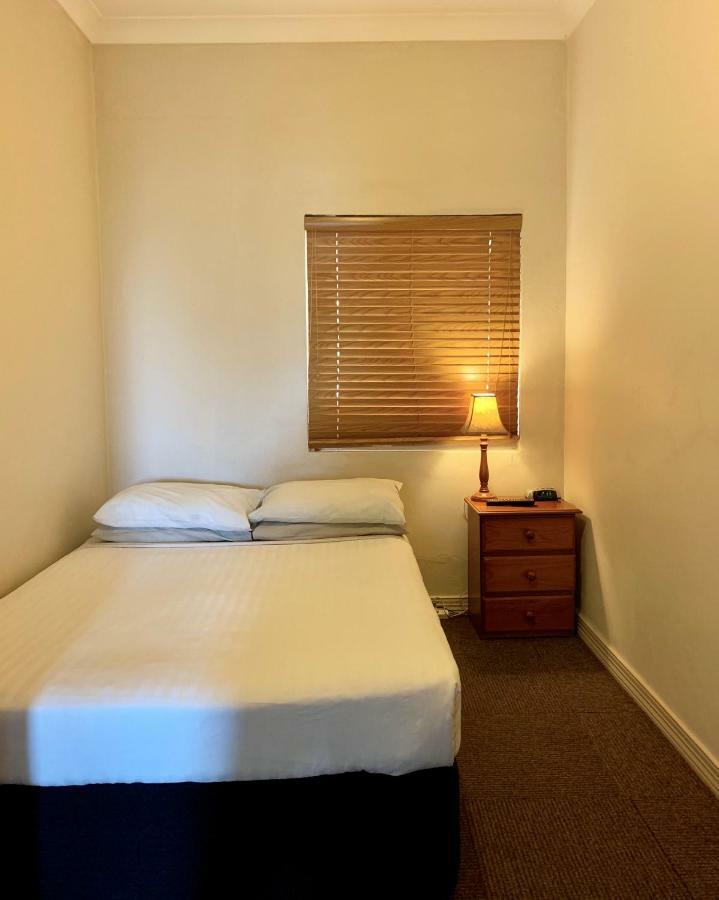 Hotel Ashfield Manor Sydney Extérieur photo