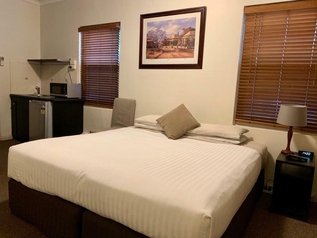 Hotel Ashfield Manor Sydney Extérieur photo