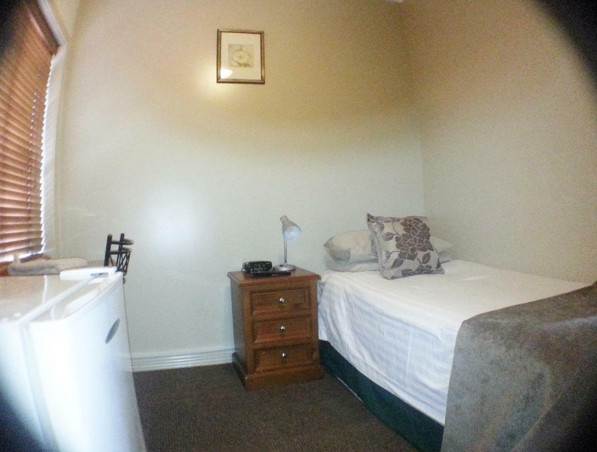Hotel Ashfield Manor Sydney Extérieur photo
